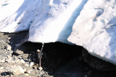 AMB working beneath Perite Moreno